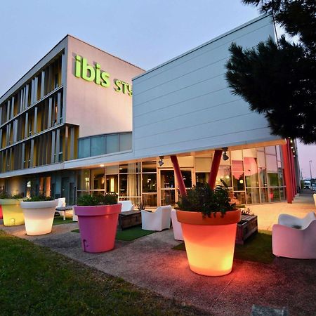Ibis Styles Nantes Reze Aeroport Hotel Exterior foto